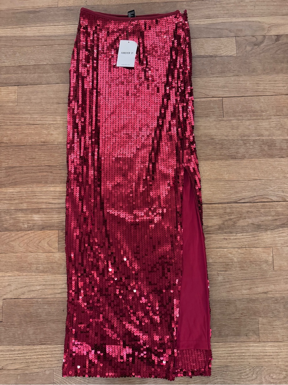 NWT Forever 21 Women's Dark Red Sequin Maxi Skirt - Size Small
 b89